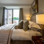 Waterside Retreat @ Ryedale House Apartman *