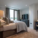 Waterside Retreat @ Ryedale House Apartman York