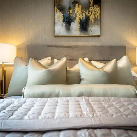 Waterside Retreat @ Ryedale House