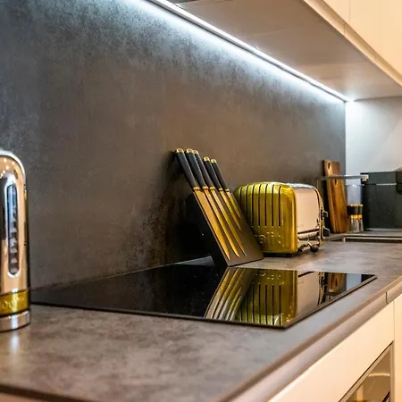 Waterside Retreat @ Ryedale House Apartment York