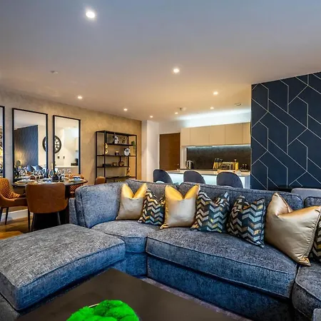 Waterside Retreat @ Ryedale House York