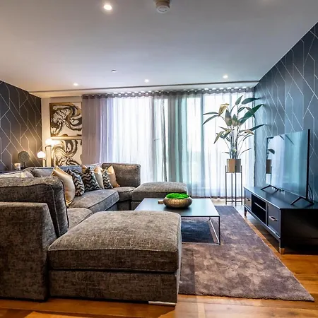 Waterside Retreat @ Ryedale House *